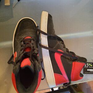 Nike high tops red n blk